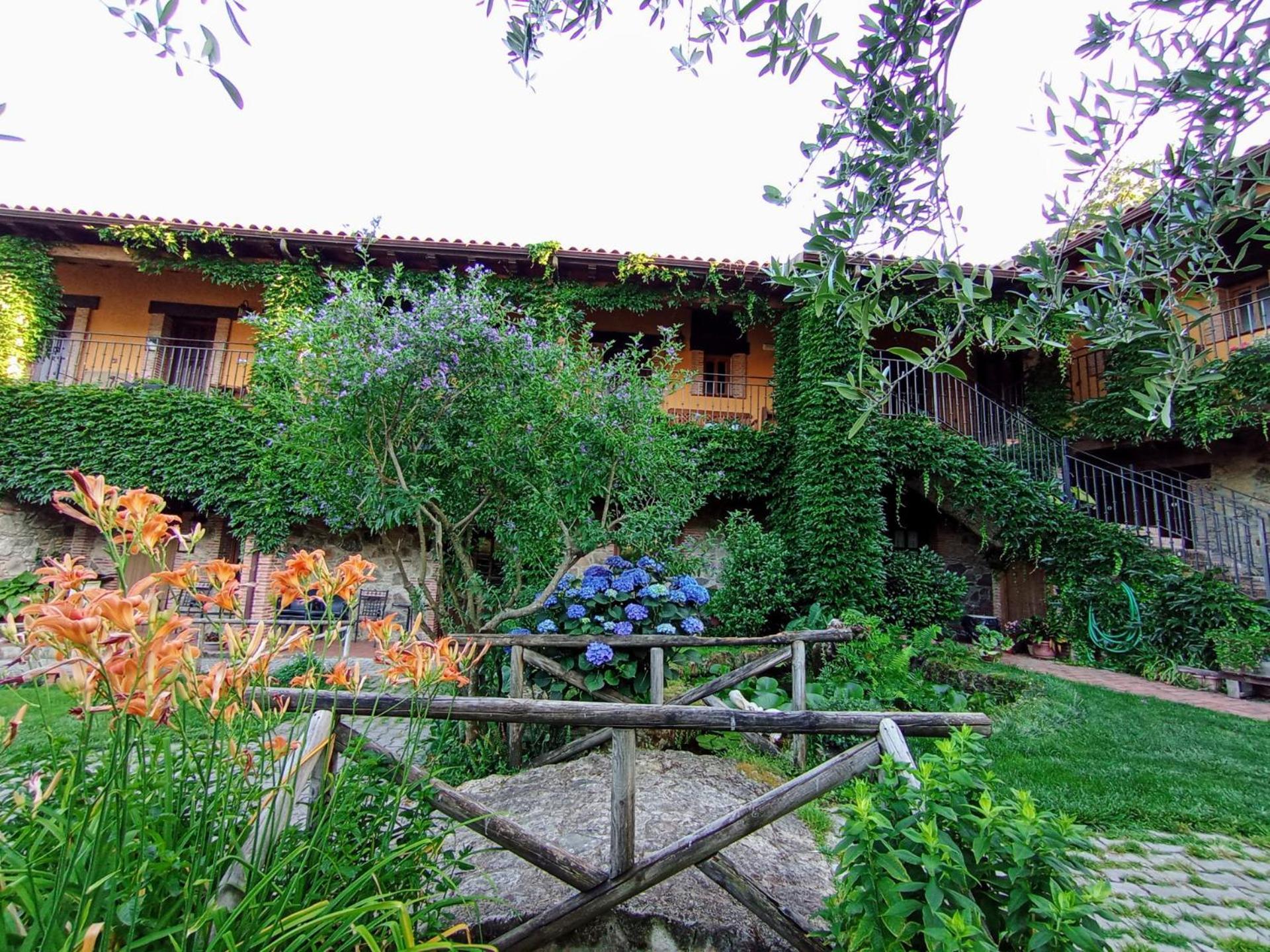 Hotel Rural La Covacha Losar De La Vera Exterior foto